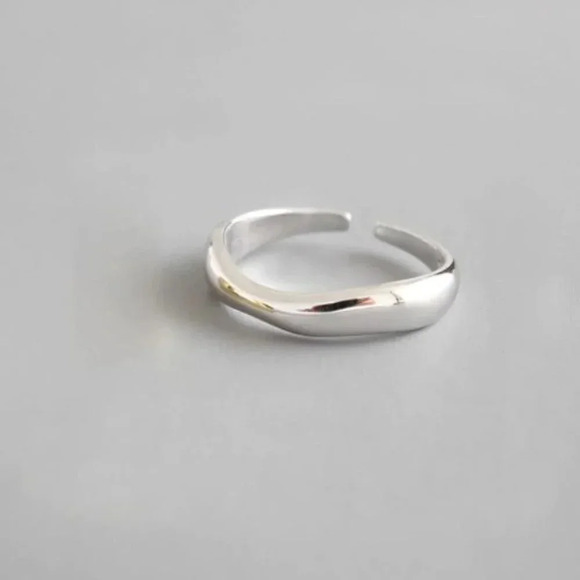 Minimalist 925 Sterling Silver Wave Open Ring - Picture 2 of 7